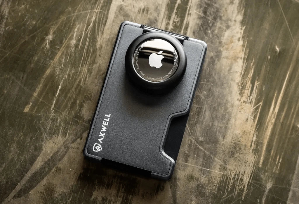 AirTag Wallet lifetime warranty at Axwell