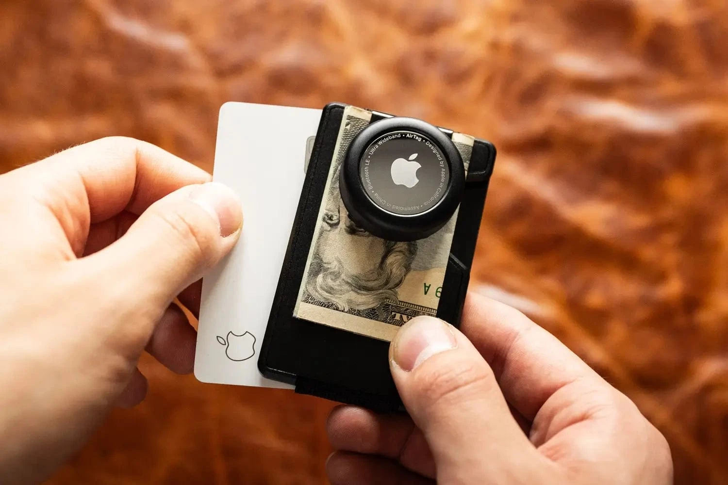 AirTag Wallet lifetime warranty at Axwell
