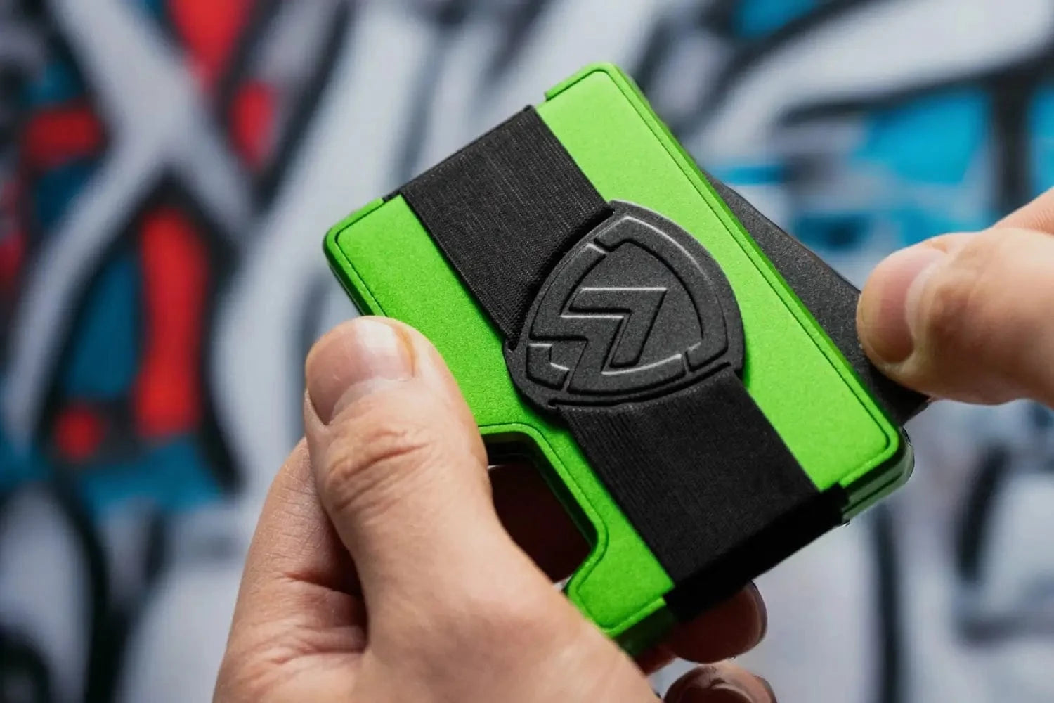 AirTag Wallet - Alien Green Wallets & Money Clips Axwell