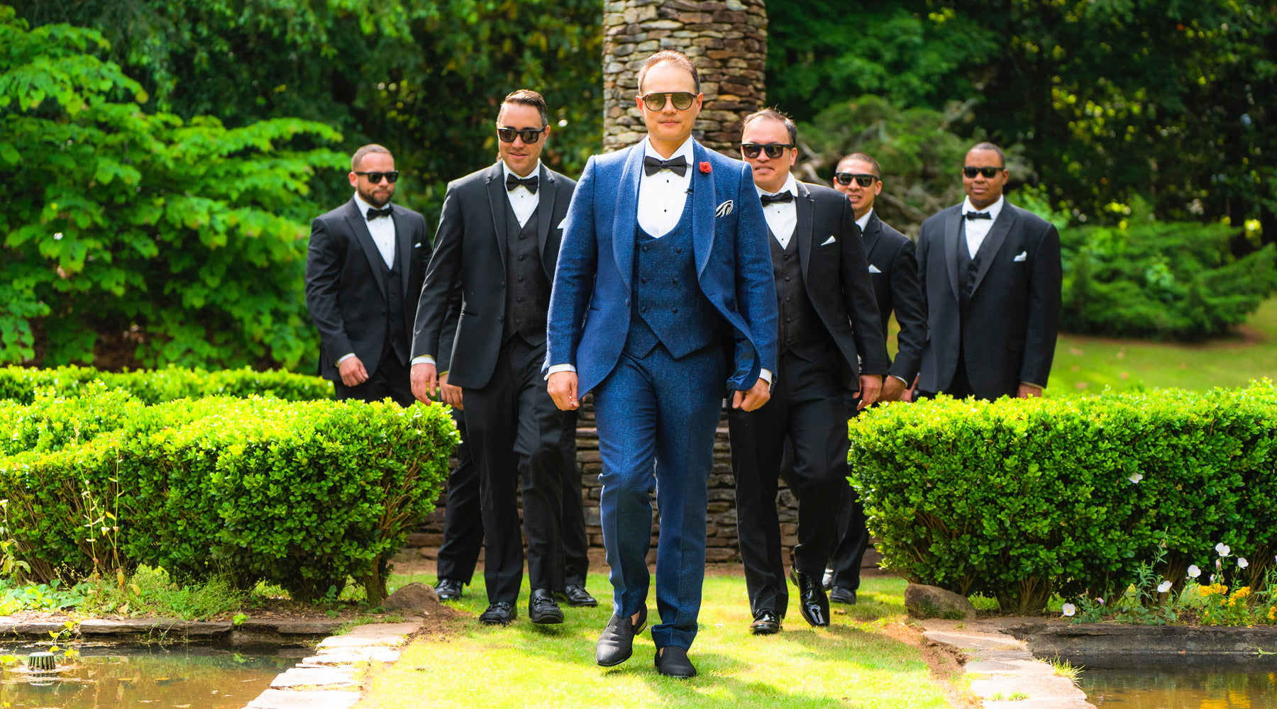 30 Groomsmen Gifts That Will Blow Their Mind